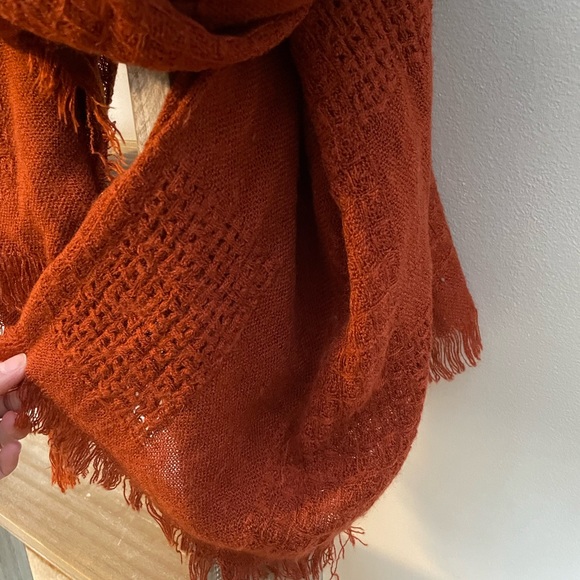 Scarf - Picture 3 of 9